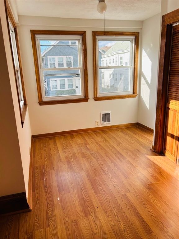 Empty room, Interior, Pendant Lights, Wood Texture Flooring