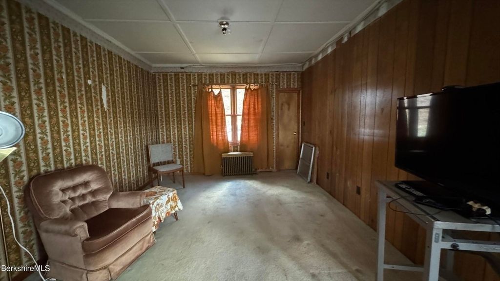 Interior, Wooden Walls