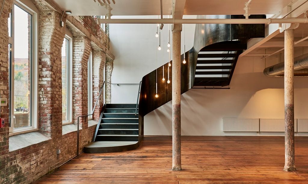 Interior, Pendant Lights, Wood Texture Flooring