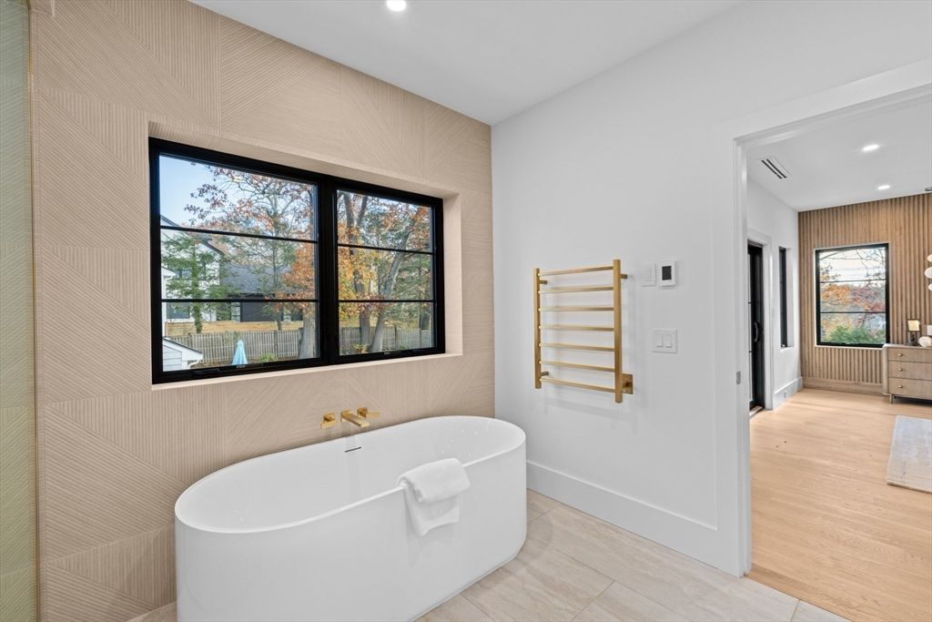 Bathroom, Free Standing Baths, Interior, Recessed Lighting, Wood Texture Flooring