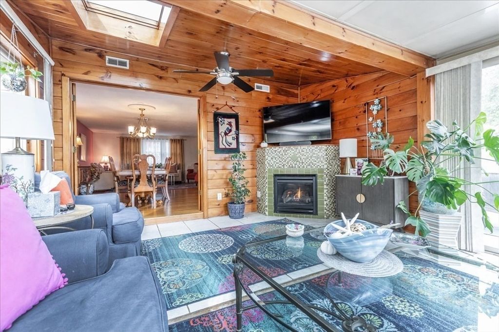 Chandelier, Dining room, Fireplace, Interior, Living room, Wooden Beams, Wooden Ceilings, Wood Texture Flooring, Wooden Walls