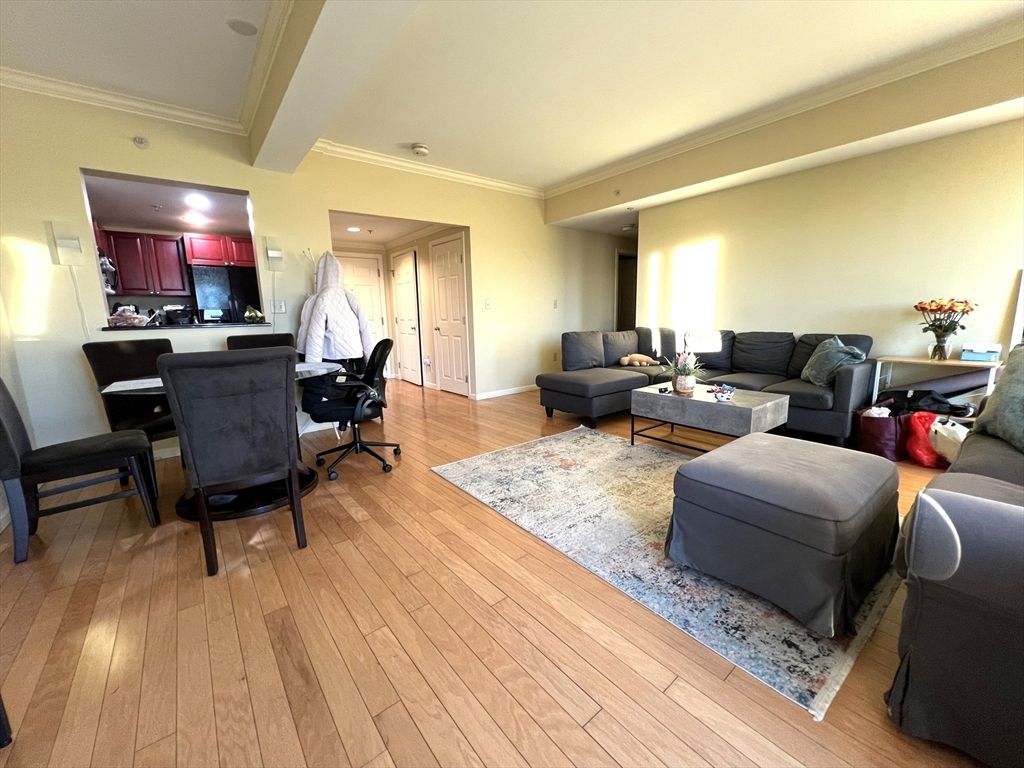 Dining room, Interior, Living room, Recessed Lighting, Wood Texture Flooring