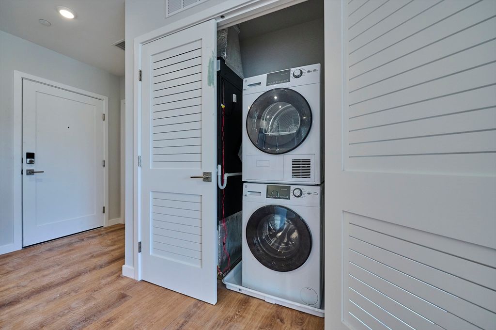 Interior, Recessed Lighting, Utility Closets, Washer, Wood Texture Flooring