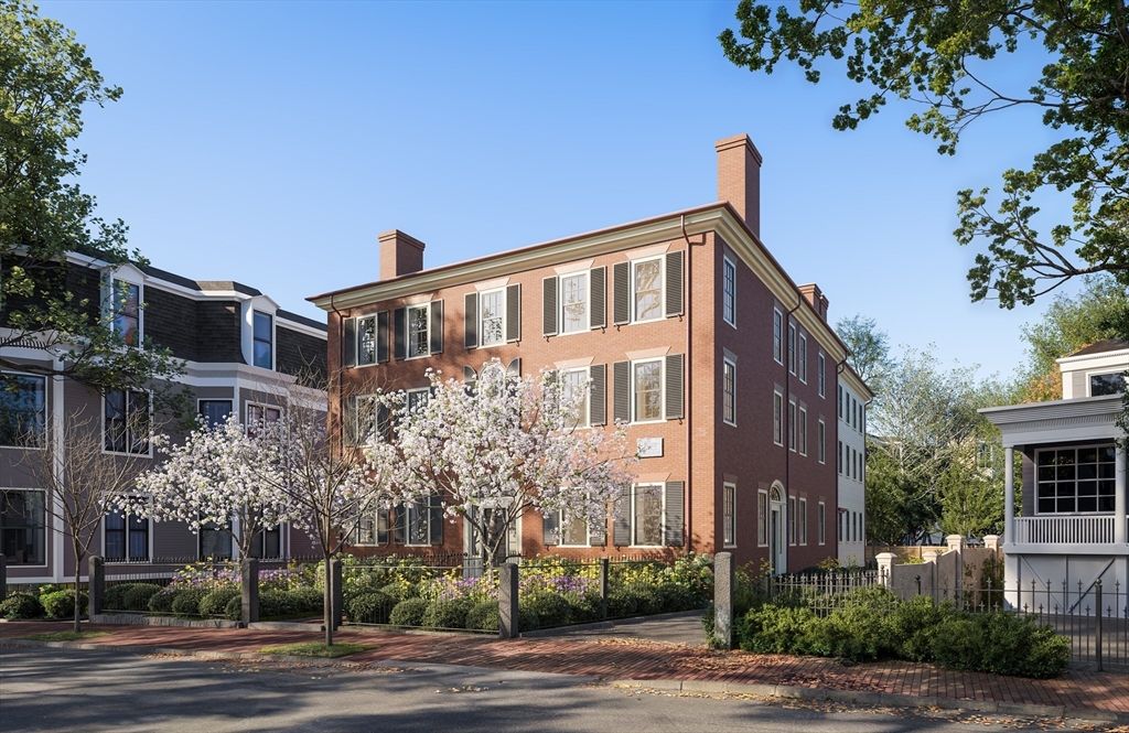 Exterior, Facade, Brick Facade, Georgian