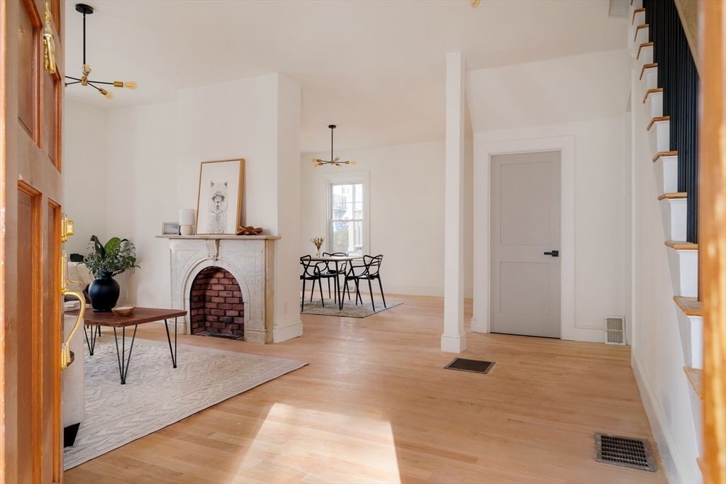 Dining room, Fireplace, Interior, Pendant Lights, Wood Texture Flooring