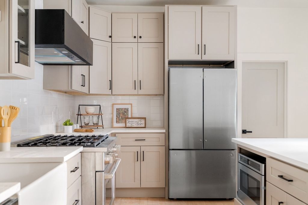 Interior, Kitchen, Stainless Steel Appliances