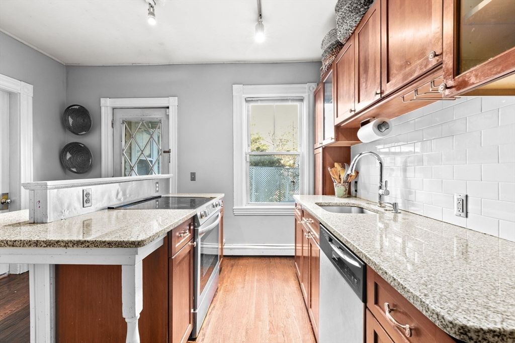 Interior, Kitchen, Wood Texture Flooring