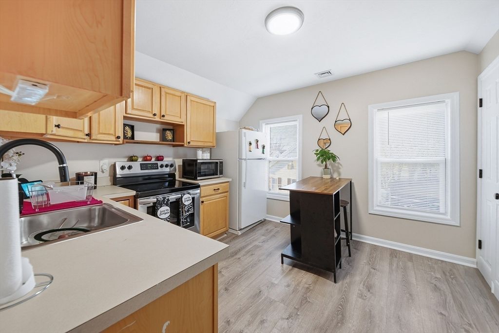 Interior, Kitchen, Wood Texture Flooring