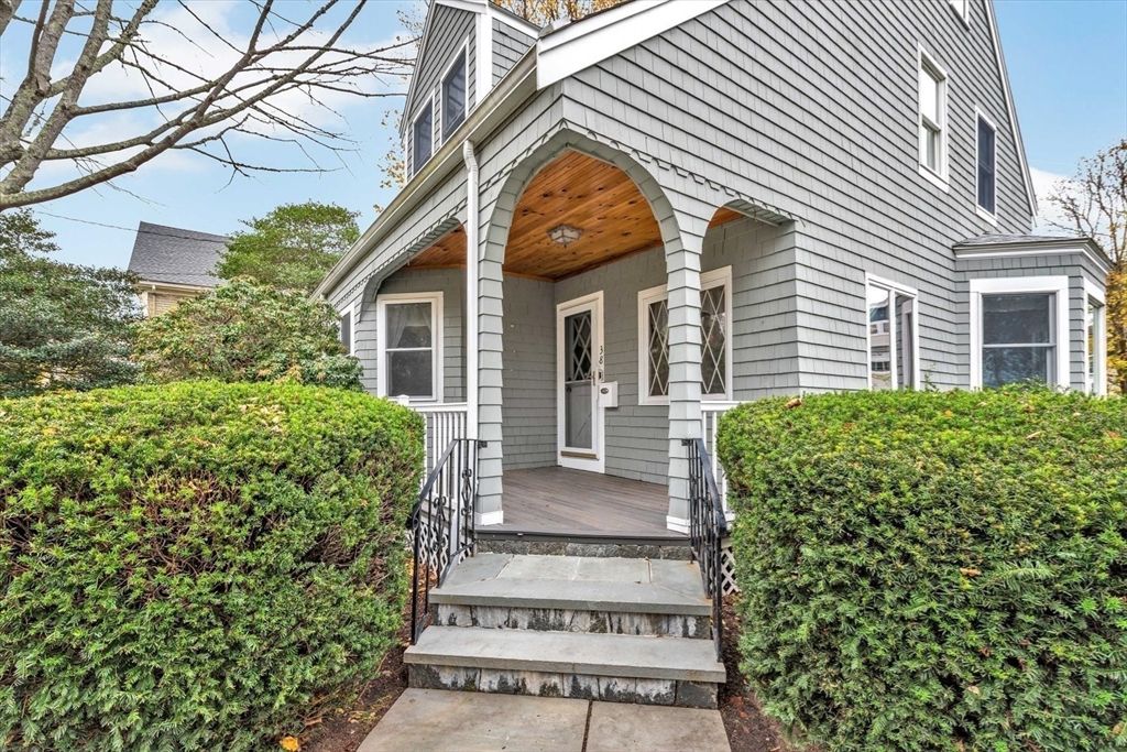 Exterior, Facade, None