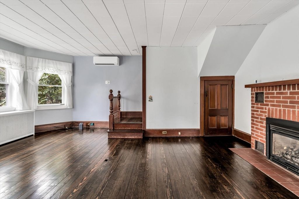 Empty room, Fireplace, Interior, Wood Texture Flooring
