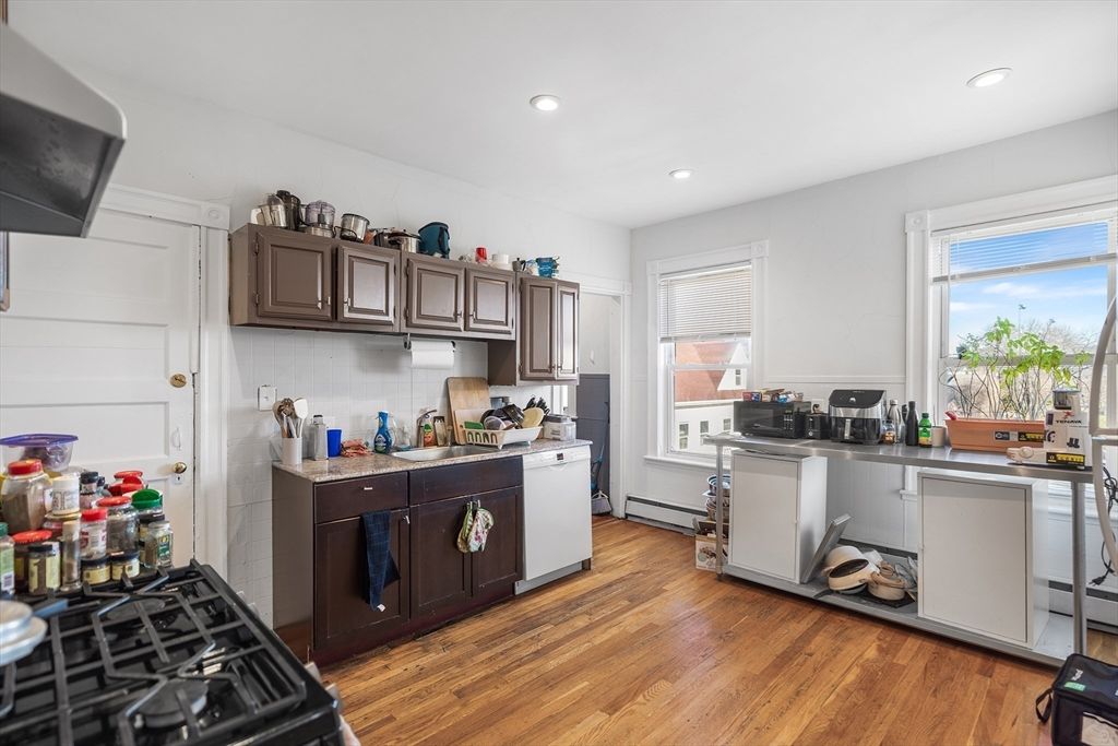 Interior, Kitchen, Recessed Lighting, Wood Texture Flooring