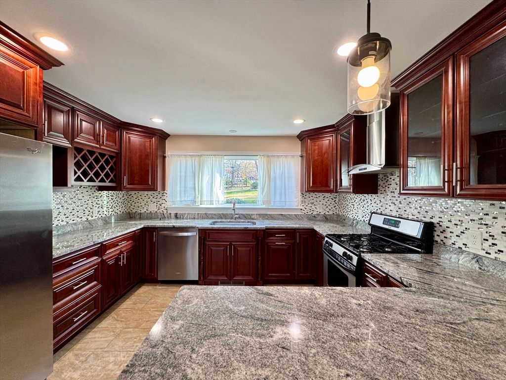 Interior, Kitchen, Pendant Lights, Recessed Lighting, Stainless Steel Appliances