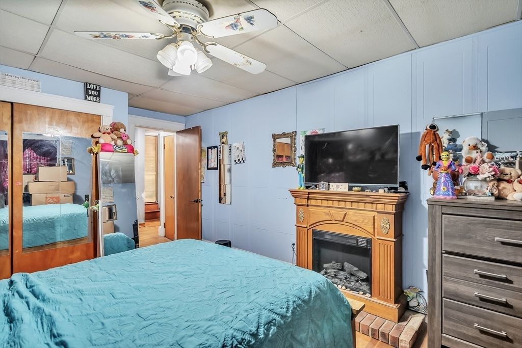 Bedroom, Fireplace, Interior