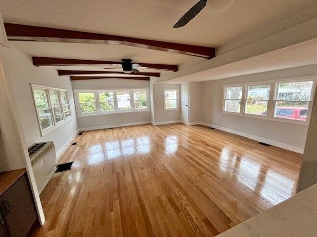 Empty room, Interior, Wooden Beams, Wood Texture Flooring