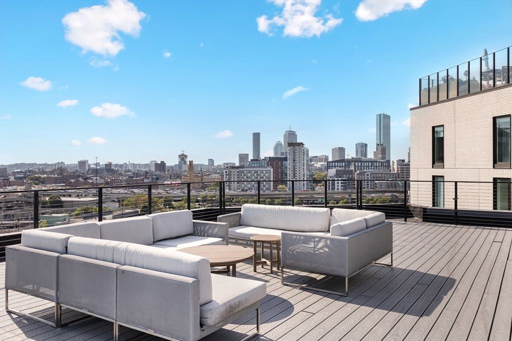 Exterior, Other, Skyline