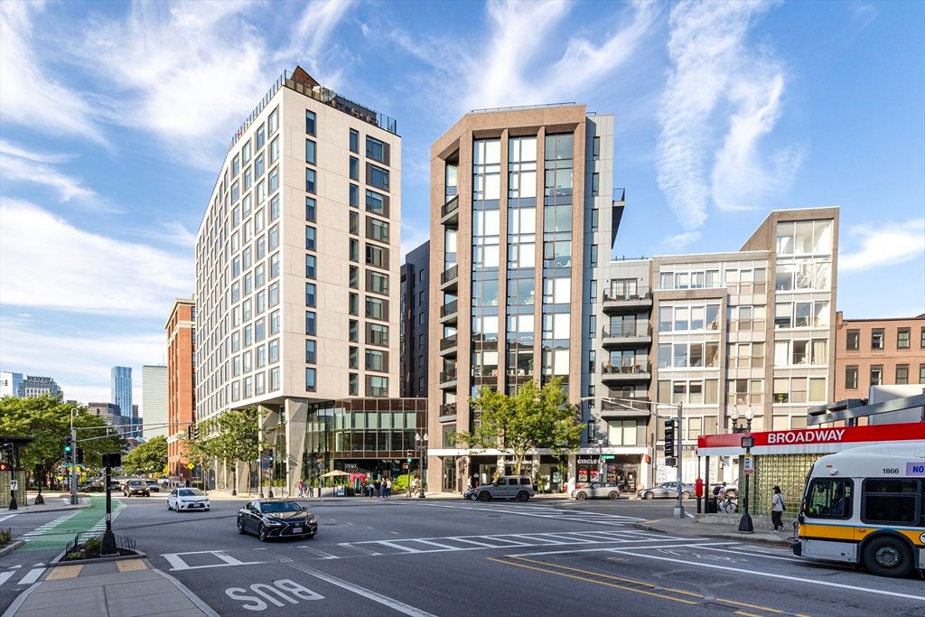 Exterior, Facade, Condo Building