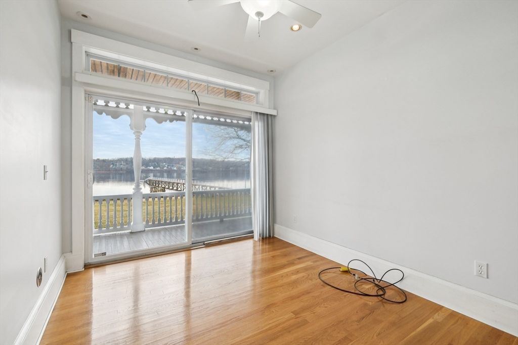 Empty room, Interior, Recessed Lighting, Water, Wood Texture Flooring