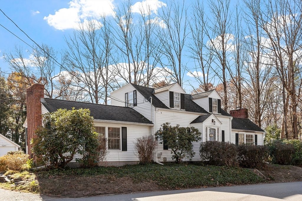 Exterior, Facade, Cape Cod