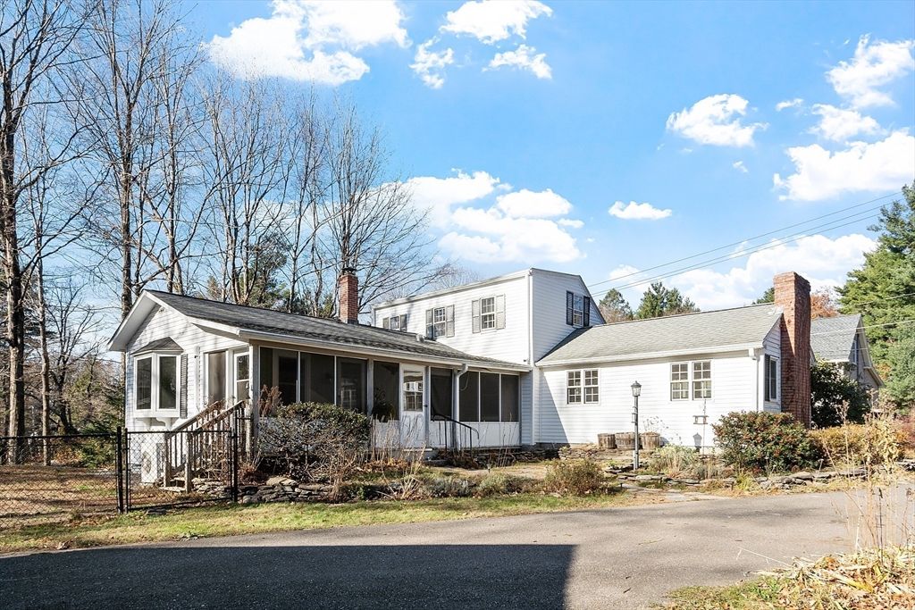 Exterior, Facade, Cape Cod