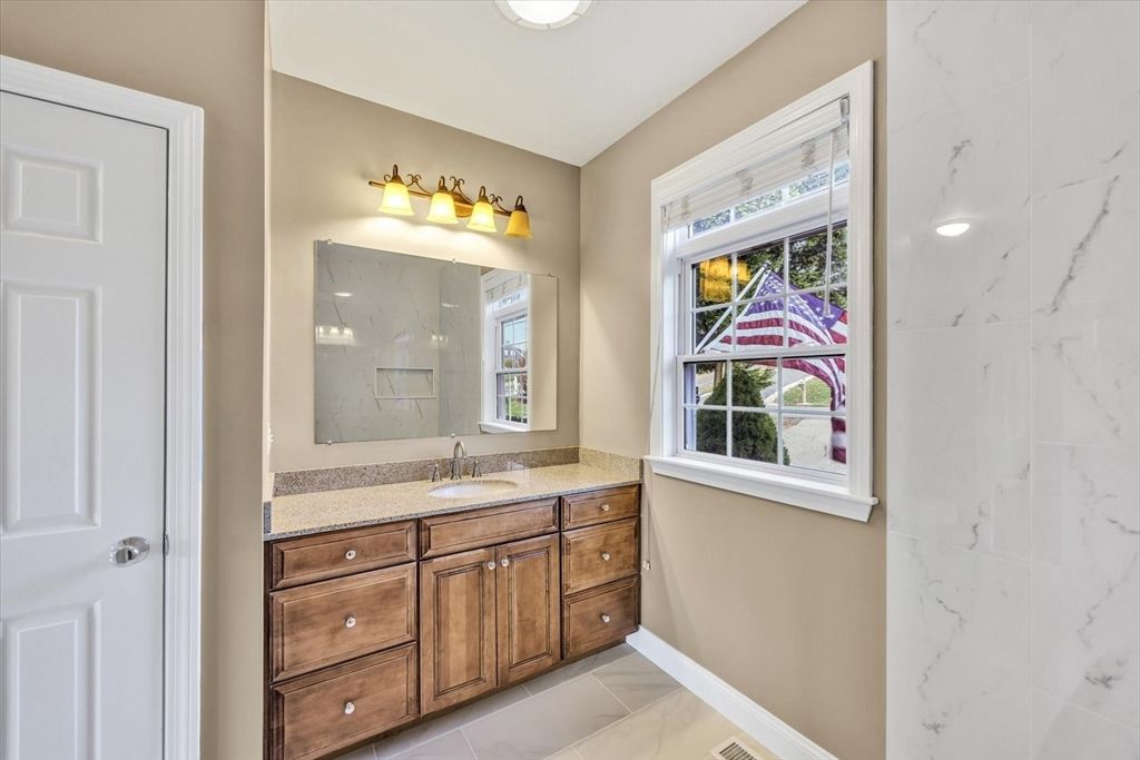 Bathroom, Interior, Marble Walls, Recessed Lighting