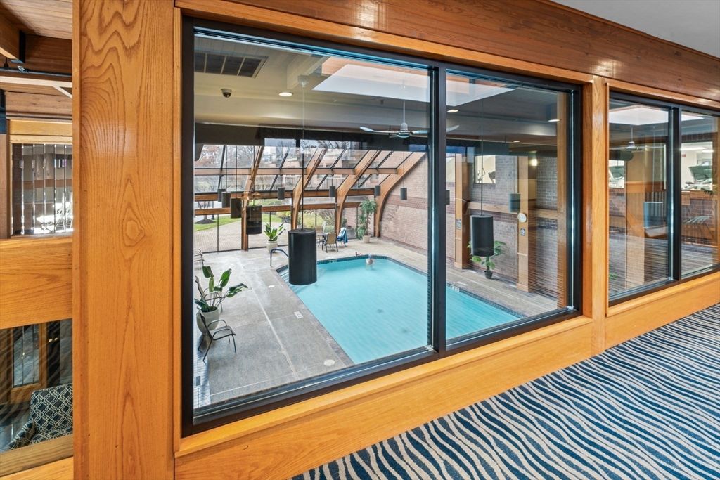 Interior, Pool, Sun Room