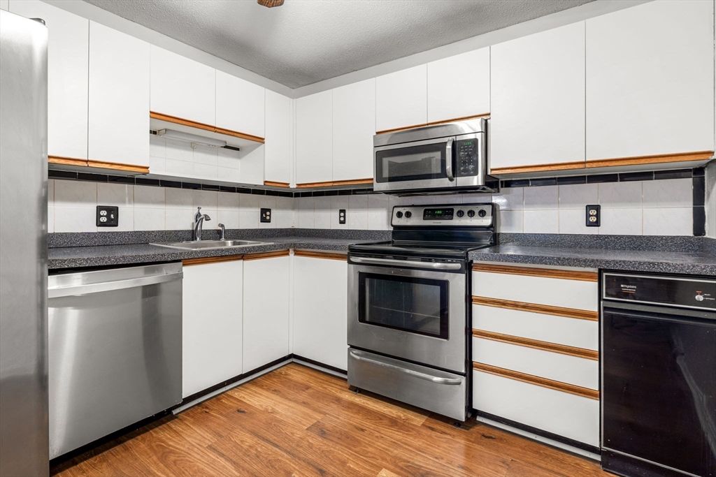 Interior, Kitchen, Stainless Steel Appliances, Wood Texture Flooring