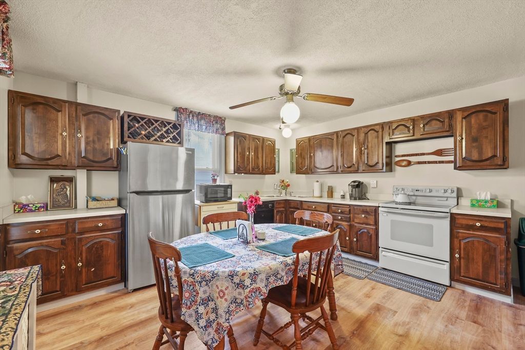 Dining room, Interior, Kitchen, Wood Texture Flooring