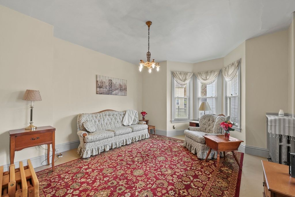 Interior, Living room, Pendant Lights