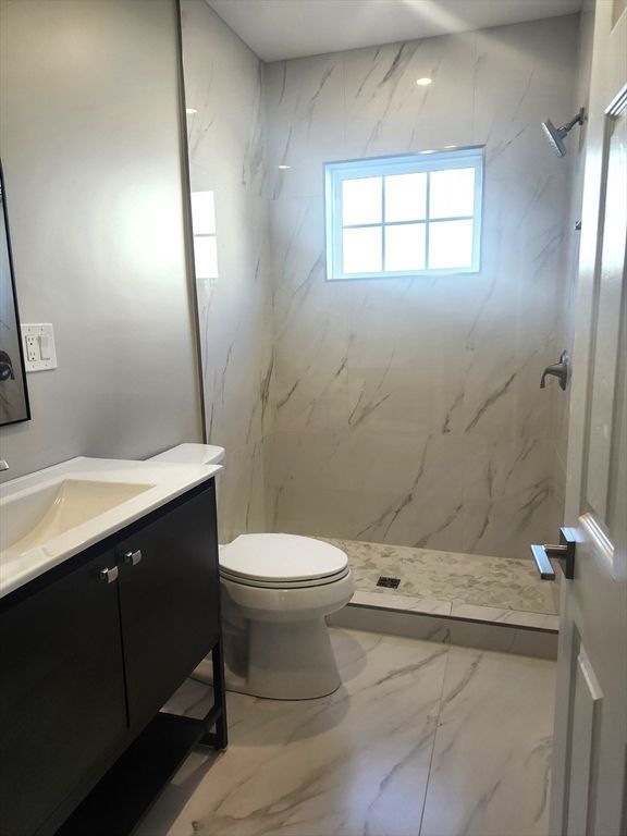 Bathroom, Interior, Marble, Marble Walls