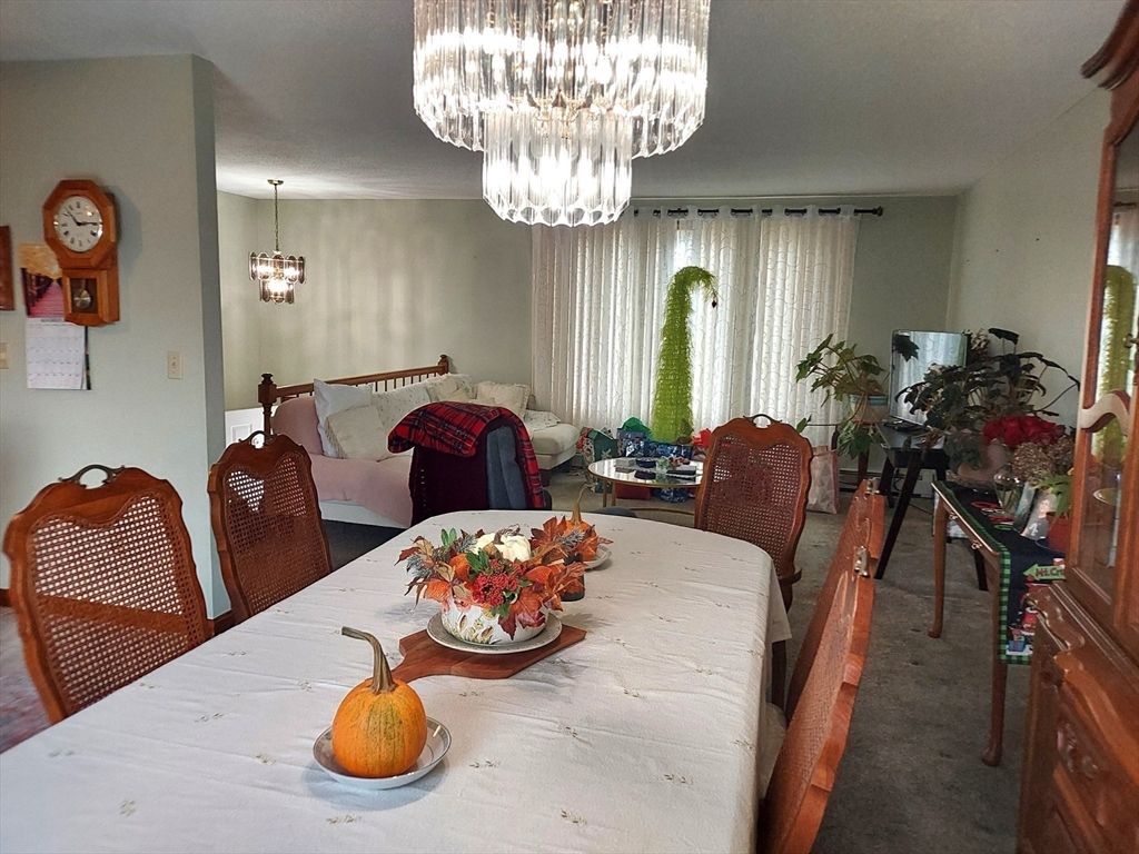Chandelier, Dining room, Interior