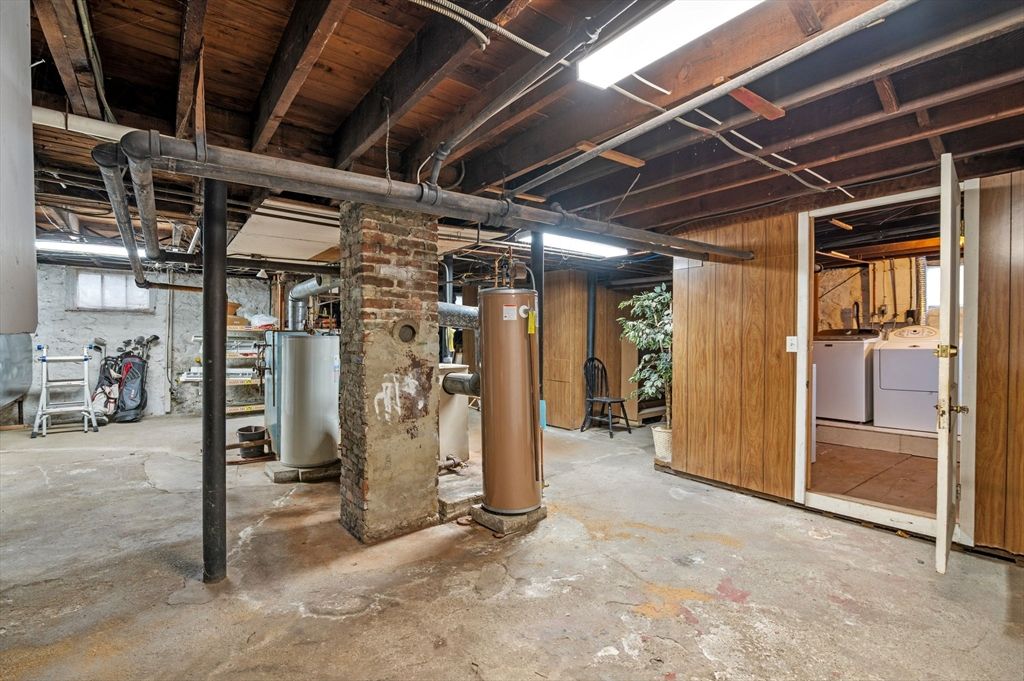Interior, Stone Walls, Washer, Wooden Beams, Wooden Ceilings