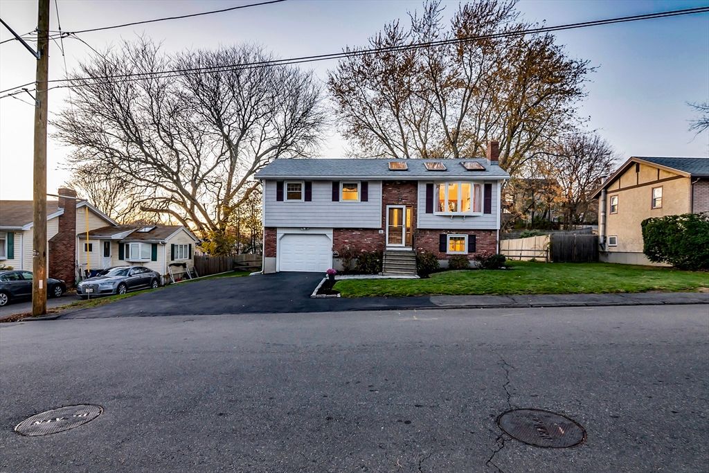 Attached, Exterior, Facade, Raised Ranch