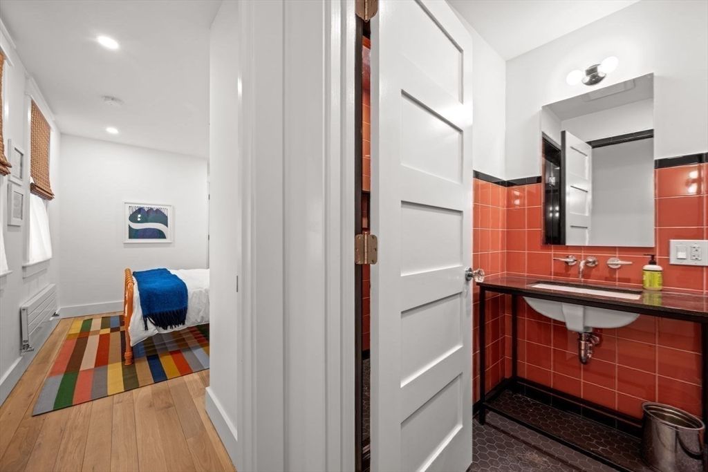 Bathroom, Interior, Recessed Lighting, Wood Texture Flooring