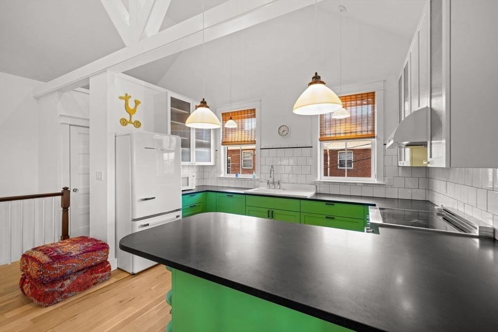 Interior, Kitchen, Pendant Lights, Wood Texture Flooring