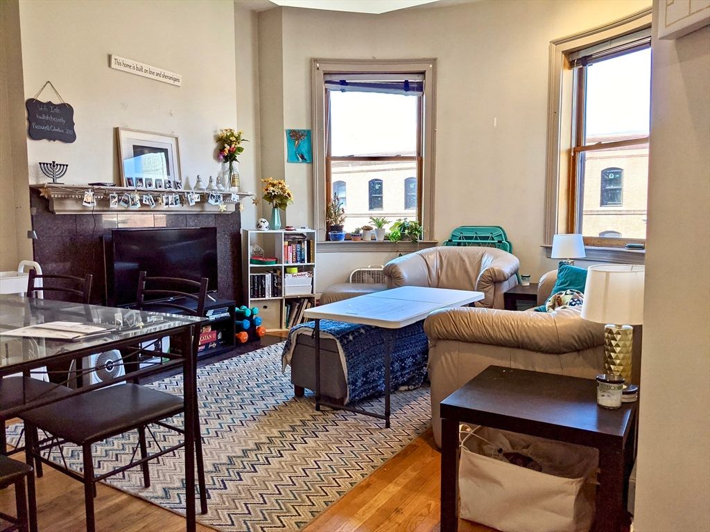 Dining room, Interior, Living room, Wood Texture Flooring