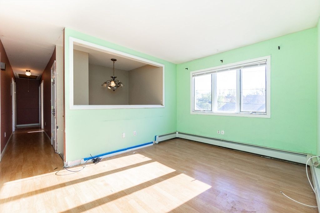 Empty room, Interior, Pendant Lights, Wood Texture Flooring