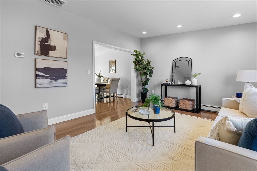 Dining room, Interior, Living room, Recessed Lighting, Wood Texture Flooring