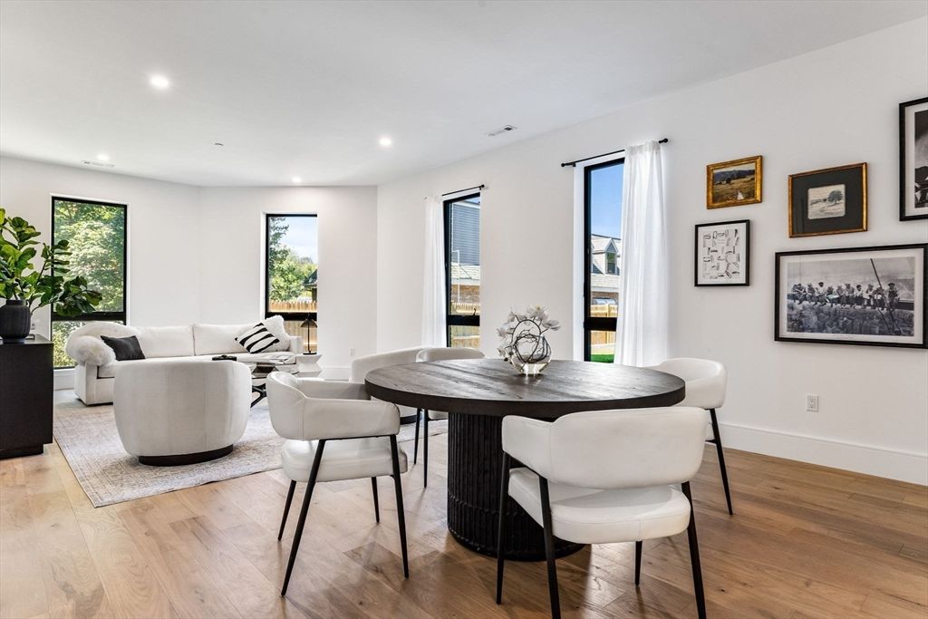 Dining room, Interior, Living room, Recessed Lighting, Wood Texture Flooring