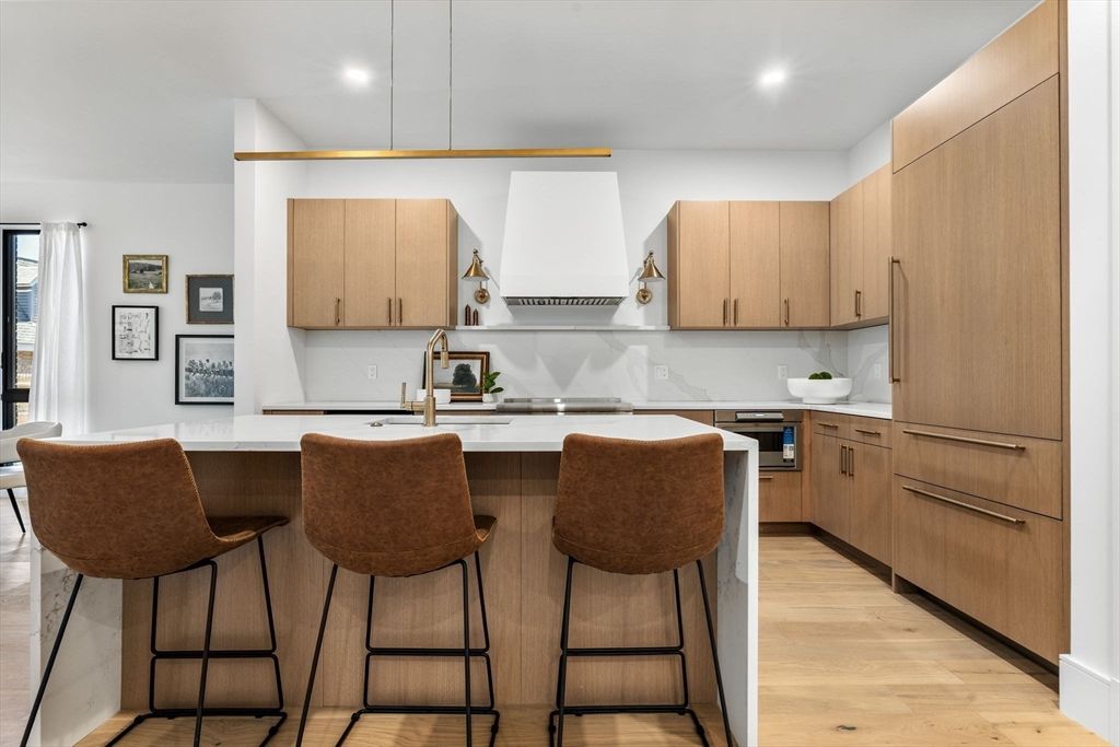 Interior, Kitchen, Pendant Lights, Recessed Lighting, Wood Texture Flooring