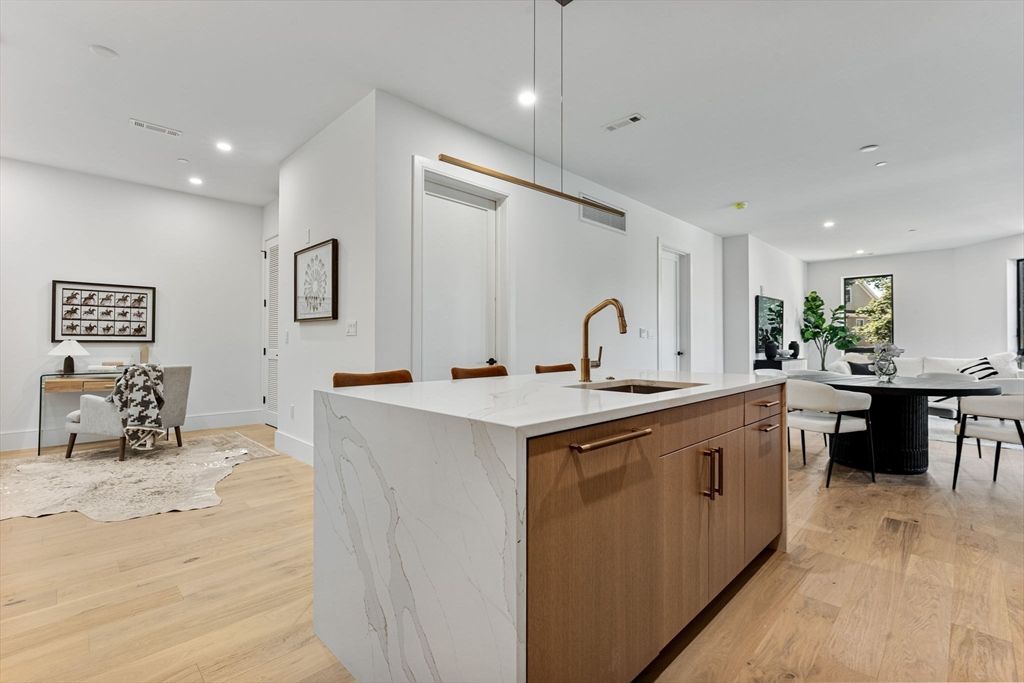 Dining room, Interior, Kitchen, Pendant Lights, Recessed Lighting, Wood Texture Flooring