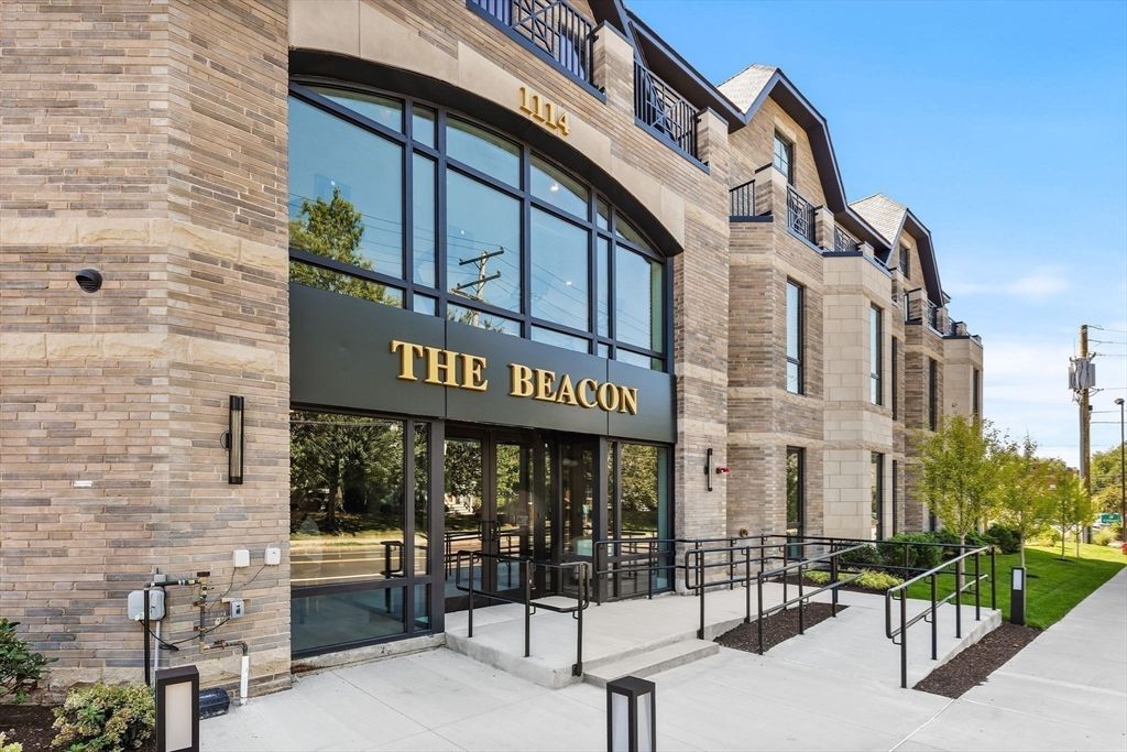 Exterior, Facade, Brick Facade, None