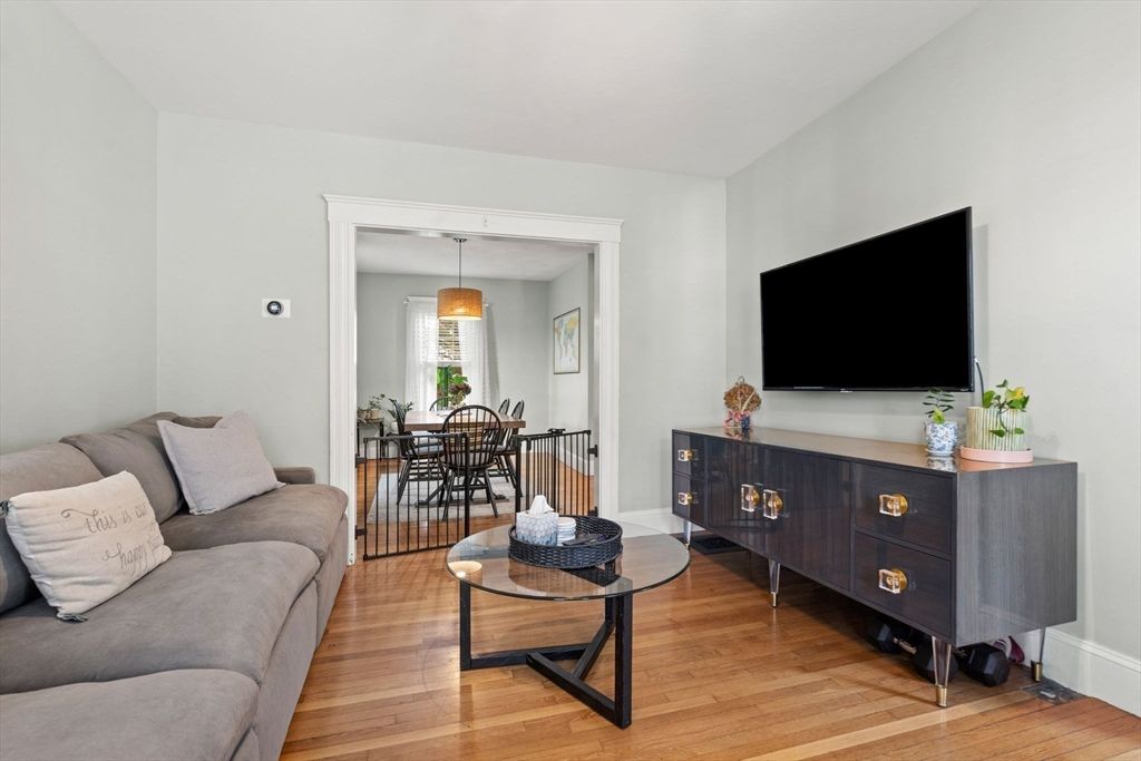 Dining room, Interior, Living room, Pendant Lights, Wood Texture Flooring