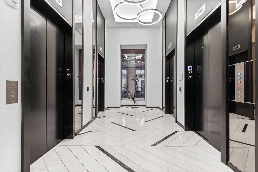 Elevator, Interior