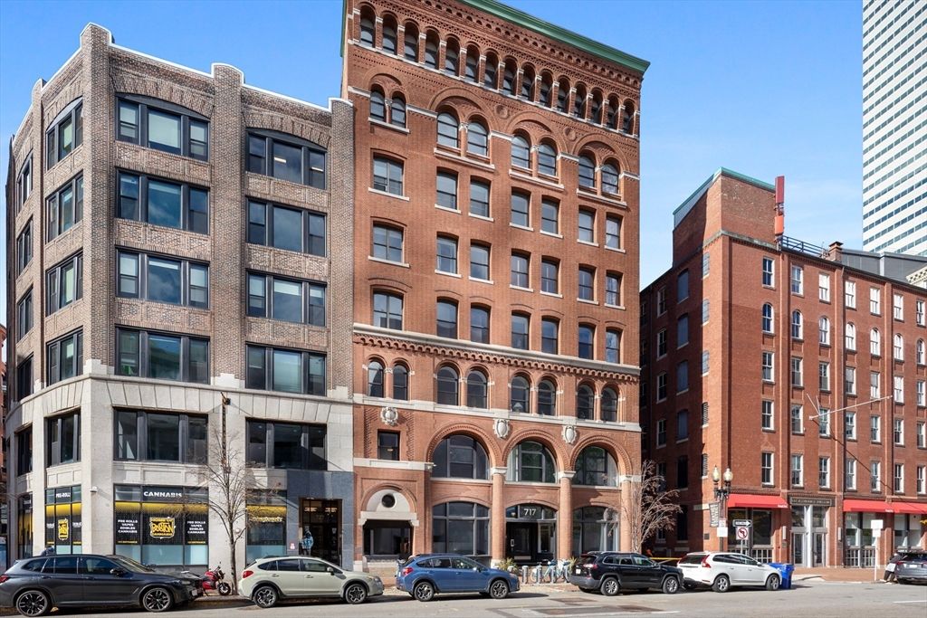 Exterior, Facade, Chicago School