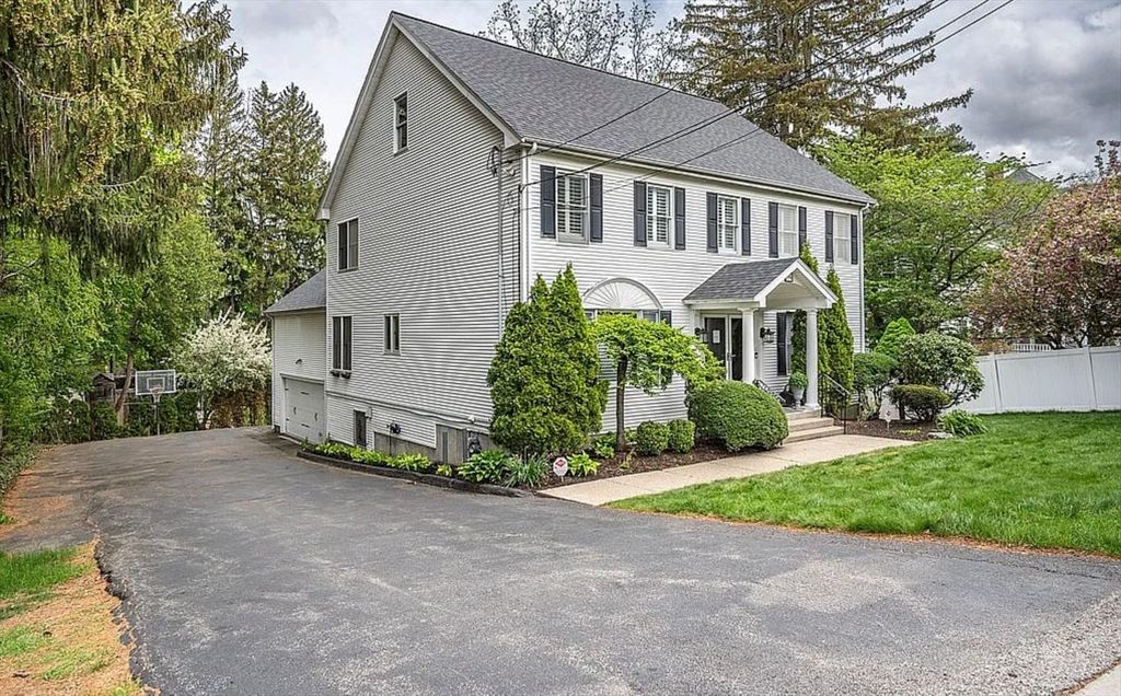 Backyard, Exterior, Facade, Georgian