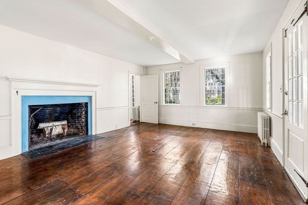 Empty room, Fireplace, Interior, Wood Texture Flooring
