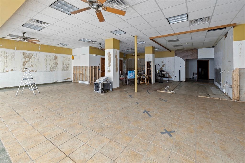 Interior, Recessed Lighting