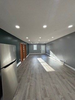 Interior, Recessed Lighting, Wood Texture Flooring