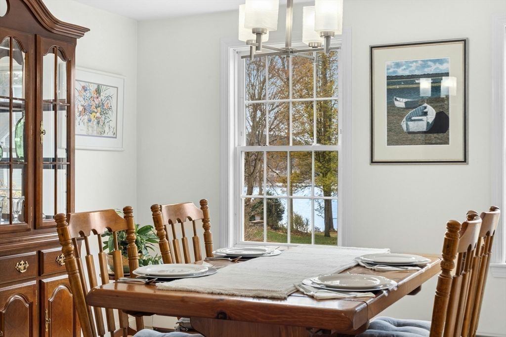 Chandelier, Dining room, Interior