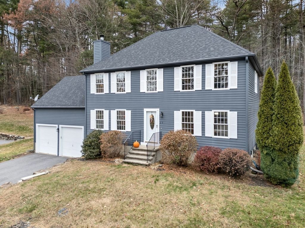 Attached, Backyard, Exterior, Facade, Georgian